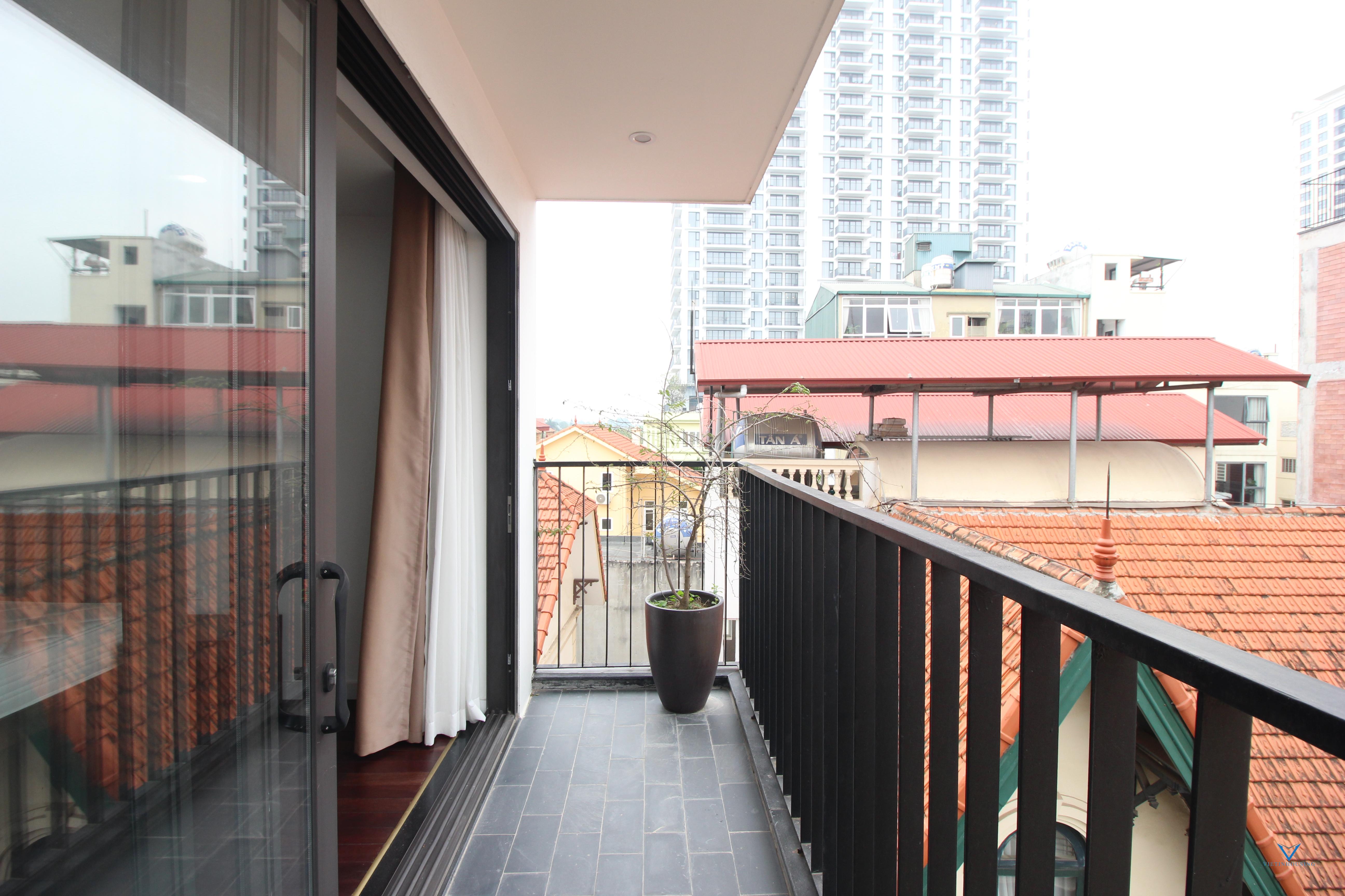 タイホー区、Tay Hoにある内装がきれいな4ベッドルーム賃貸アパート